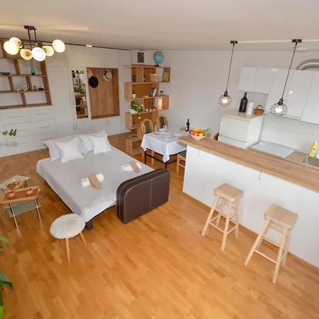 Lejlighed Shine24 - Spacious And Bright *