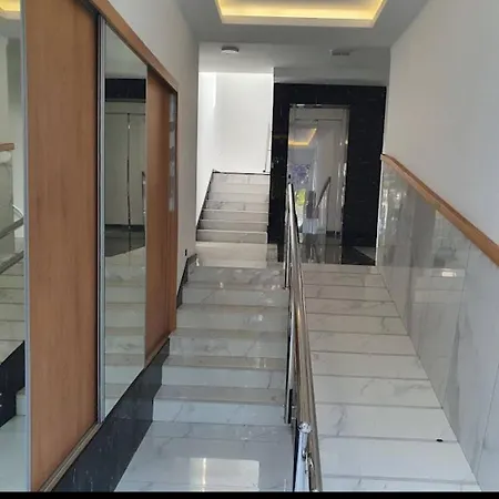 Apartman Shine24 - Spacious And Bright